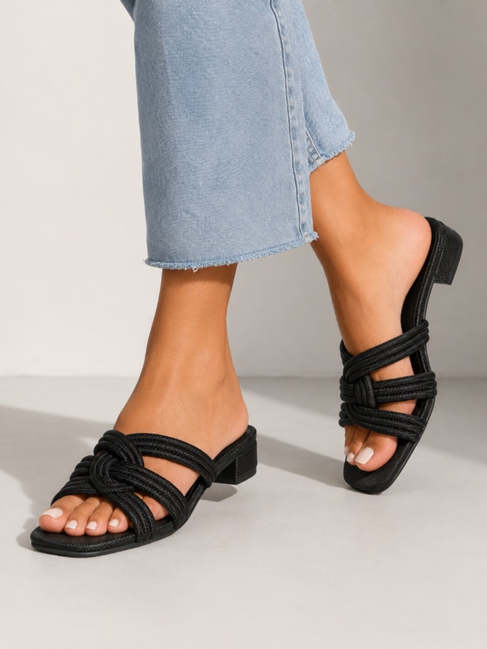 Marc Fisher LTD Casara Black Raffia Knotted Slide Sandals Size 10